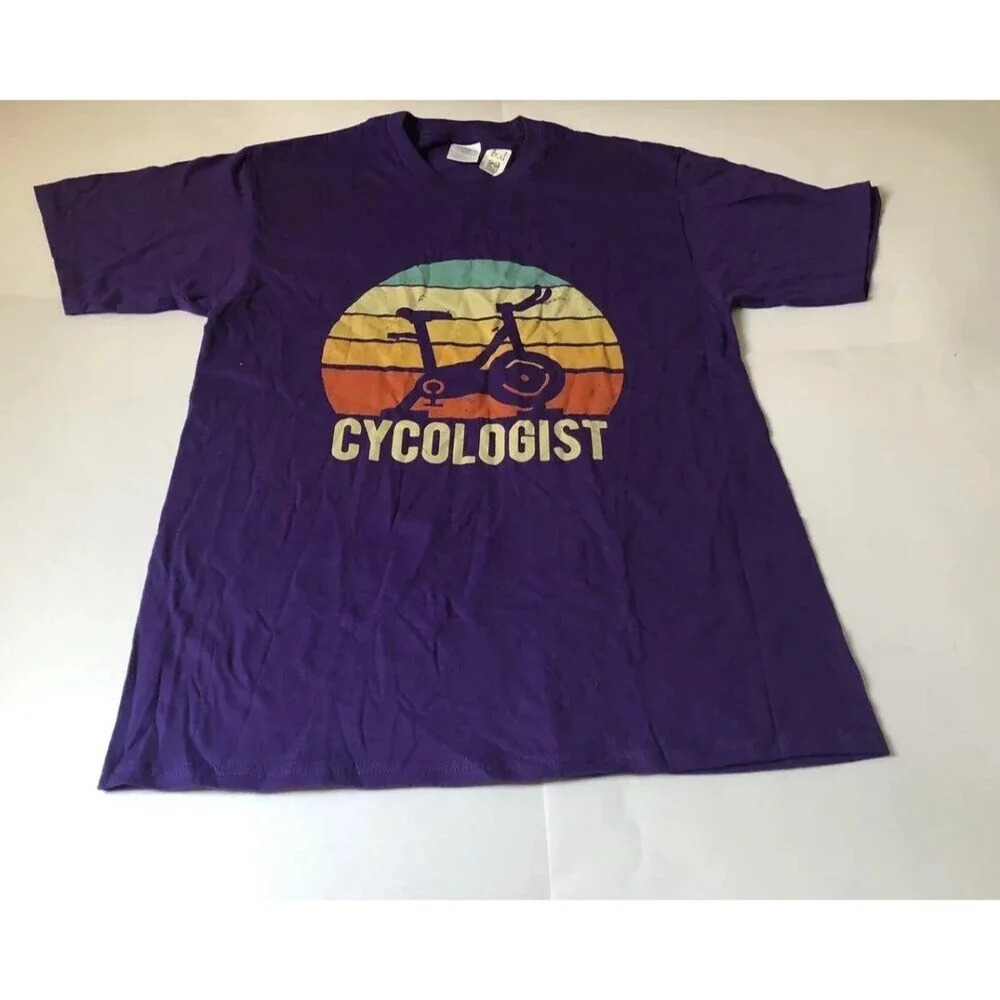 Mens sz Medium Cycologist Biker Bike Riding Funny t-shirt Purple Retro Vintage